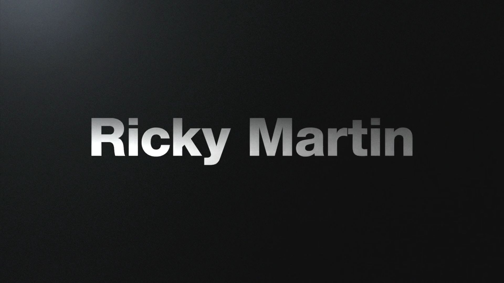 2021-BehindTheMusic-RickyMartin-004.jpg